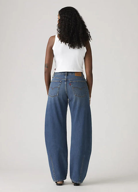 Levi’s Baggy Dad Barrel
