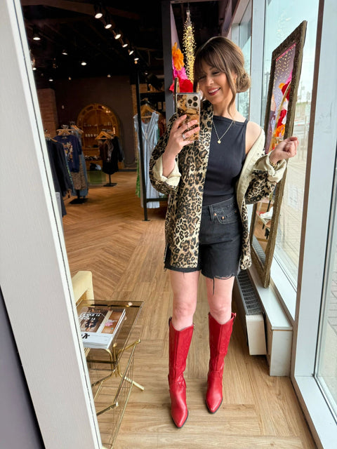 Brunette The Label Leopard Shania