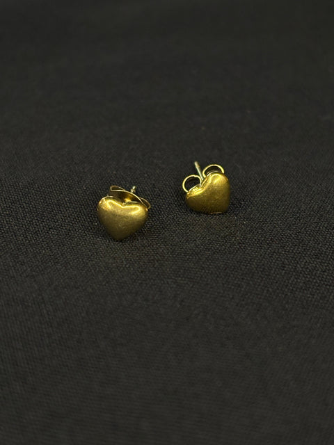 Ernest & Kelly Tiny Heart Earrings