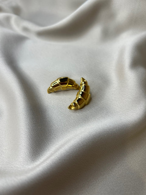 Ernest & Kelly Croissant Earrings