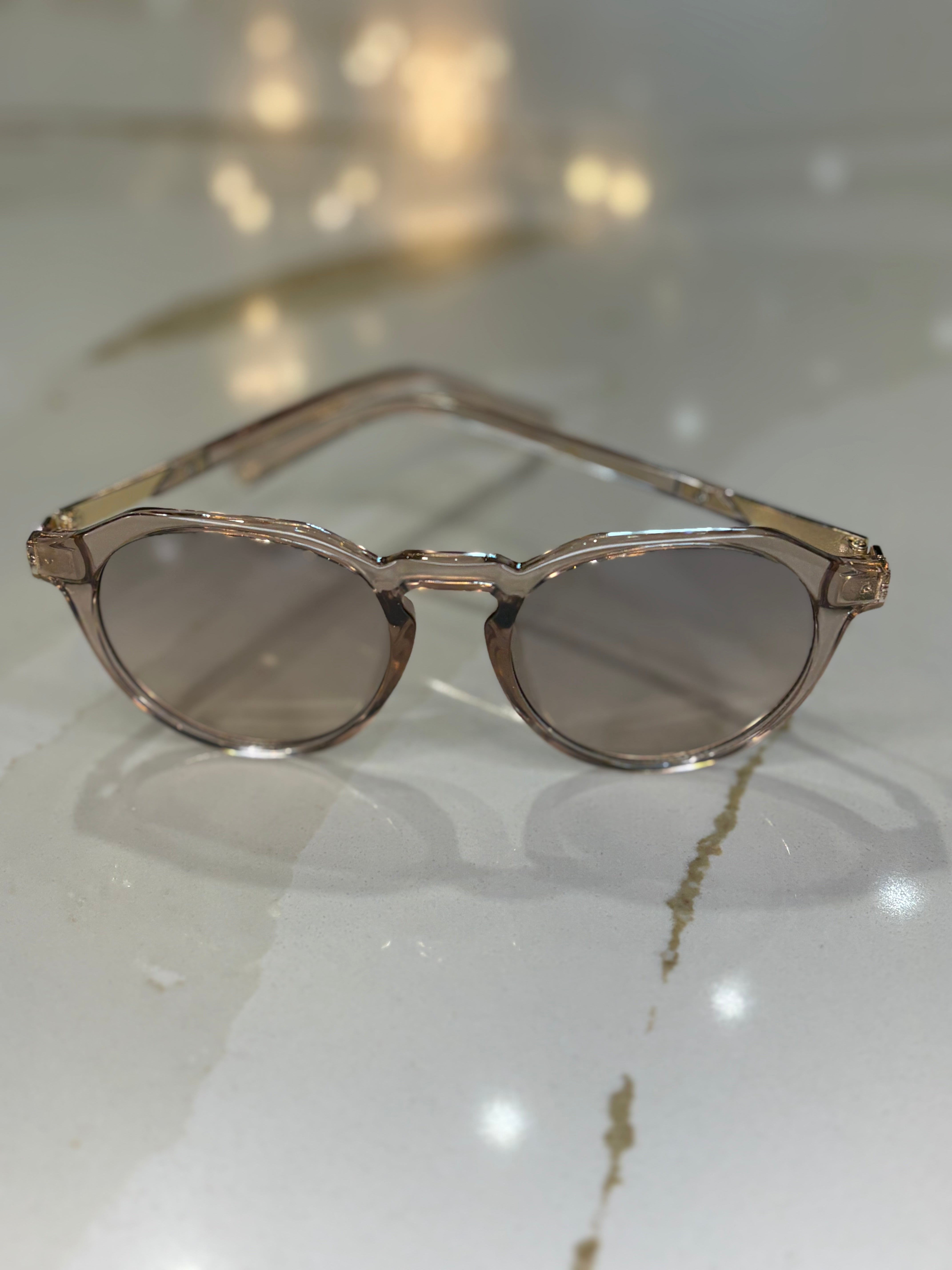 Riley Round Sunglasses- 6 Colours – The Bamboo Ballroom