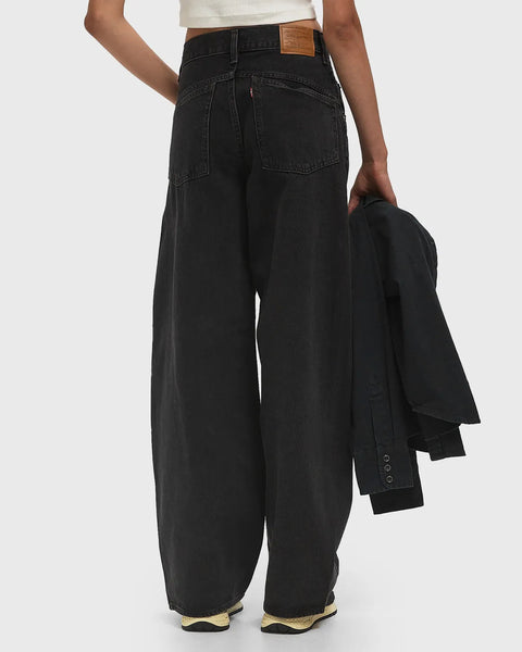 Levi’s Super Baggy Barrel Jeans
