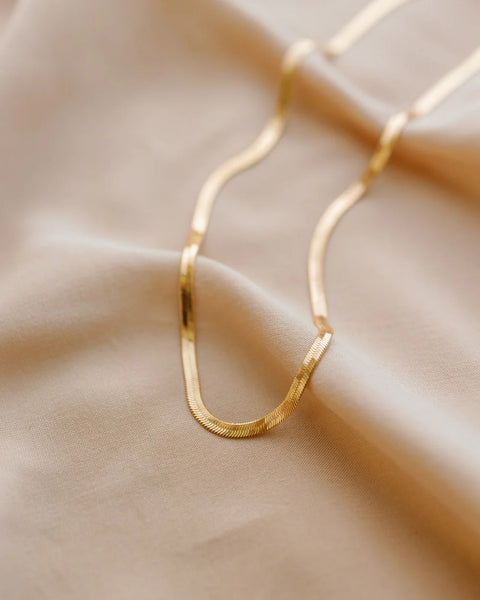 Lavender & Grace Spencer Herringbone Chain