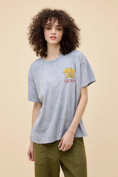 Daydreamer Queen World Tour 1977 Merch Tee