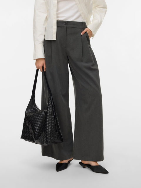 Vero Moda Stella Wide Pleat Pants - 2 Colours, 2 Lenghts