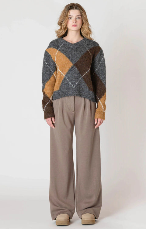 Room 34 Lane V-Neck Argyle Sweater