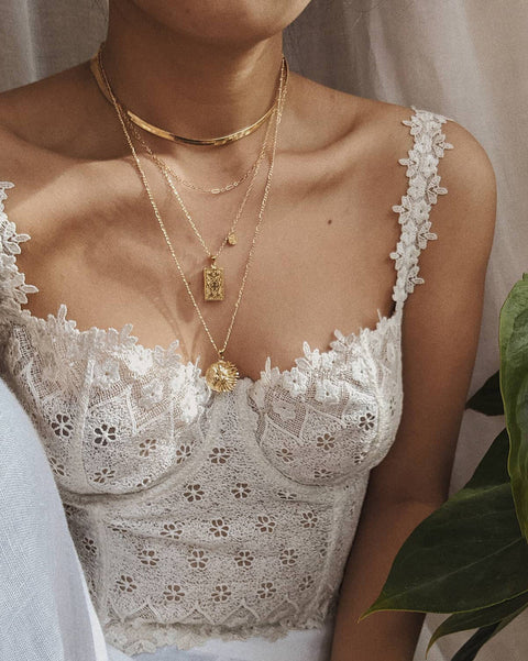 Reversible Constellation Necklaces